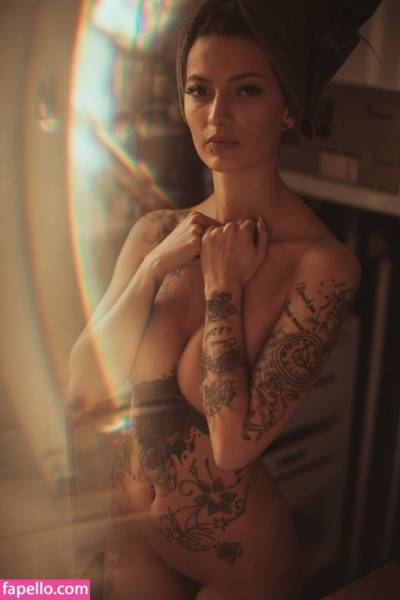 CaraGrey.ink / caragrey.ink Nude Leaks OnlyFans - TheFap on modeladdicts.com