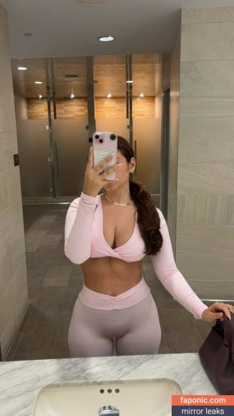 Catherine Mcbroom aka Catherine Mcbroom / Catherine Paiz aka catherinepaiz Nude Leaks OnlyFans on modeladdicts.com