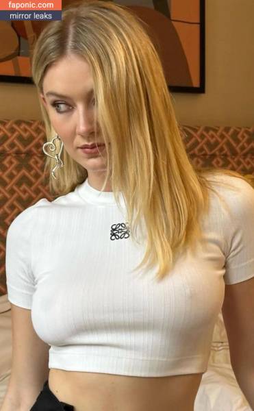 Astrid S aka astridsofficial Nude Leaks on modeladdicts.com
