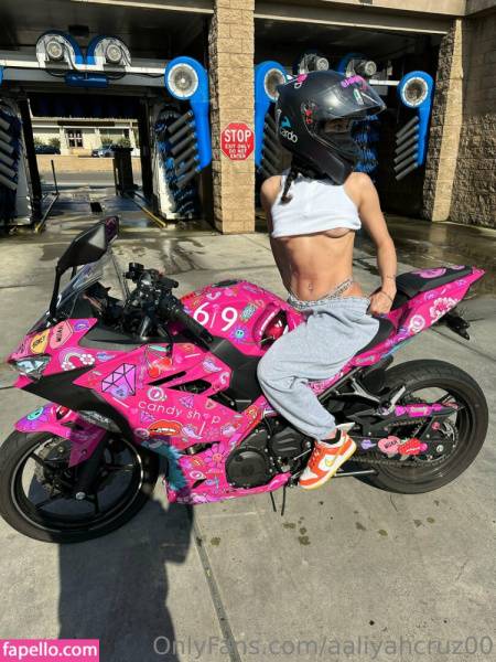 Aaliyah 💦 RATED SEXIEST BIKER GIRL💦 / aaliyahcruz00 Nude Leaks OnlyFans - TheFap on modeladdicts.com