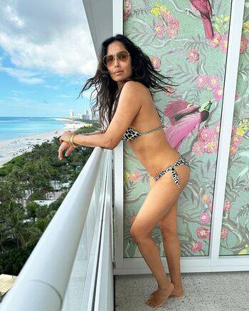 Padma Lakshmi / PadmaLakshmi Leaked Nude OnlyFans on modeladdicts.com