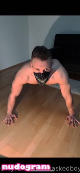 Maskedboyfree / maskedboyfree Nude Leaks OnlyFans - TheFap on modeladdicts.com