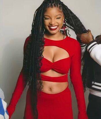 Halle Bailey / HalleBailey / Little Mermaid / chloebaileyyy Leaked Nude OnlyFans on modeladdicts.com